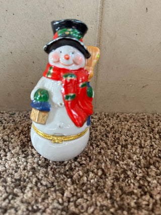 Vtg. Snowman Trinket box figurine, porcelain 5". RCD|95920