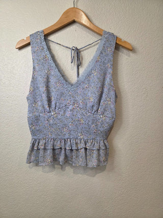 NEW! Lush blue floral and lace top RSV|158448