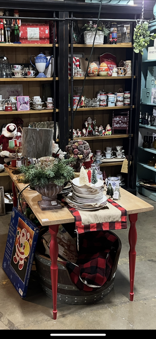 Farmhouse Look Dining Table with Natural Wood Top and Red Legs RCD|132852