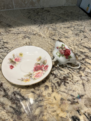 Queen Anne Bone China Roses Tea Cup & Saucer (15) RCD