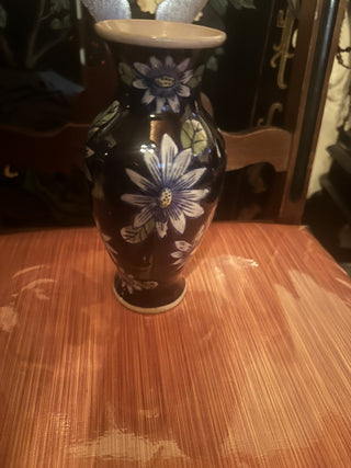 Vintage Hand Painted Floral Vase Cobalt Blue with Daisy Flowers #62, 47 VV MTS