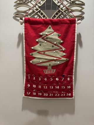 AJ - RH Felt Advent Calendar MTS|134624