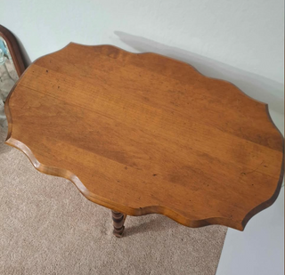 Vintage Spindle Leg Accent Table MTS *
