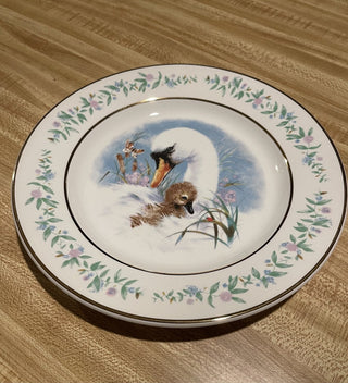 9" Avon Gentle Moments Plate, England--SP MTS