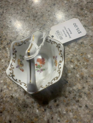 Noritake Dresdlina Nut Basket