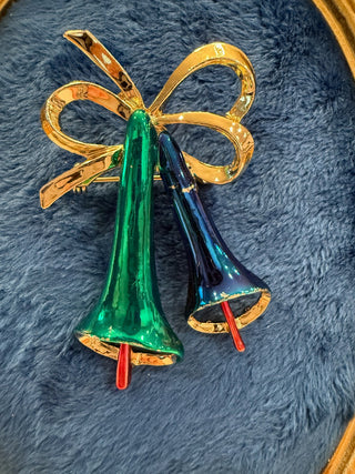vtg BROOCH GOLD TONE PIN 2.25" ENAMEL CHRISTMAS BLUE GREEN BELLS|140231