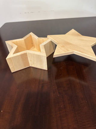 AJ - Hinged Star Box MTS|124854