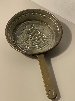 9.5" Vtg Brass & Copper Wall Decor--SP RCD