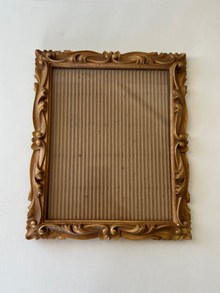 Vintage ornate gold wood picture frame|72083