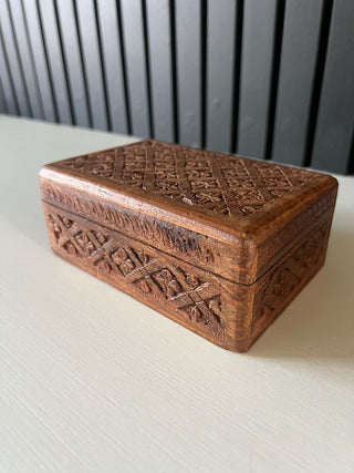 Vintage carved wood box RSV