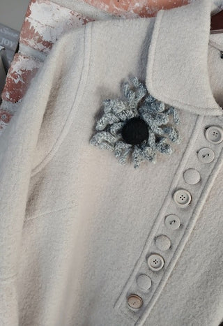 Squiggly Wool Pin 4, yellow