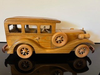 #2139 Wood Model 1930s Car  RSV|86073