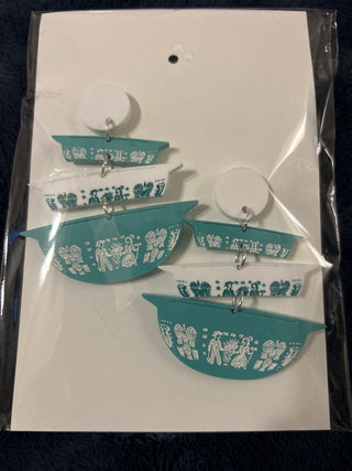 12F Butterprint Pyrex Acrylic Circle Stud Earrings MTS|138517