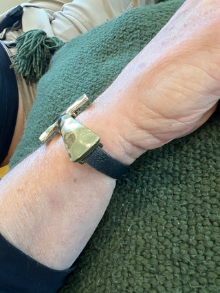 Gold Ankh Bracelet 70s w/leather strap|50085