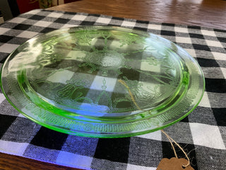Green Uranium Glass cake plate 1930’s|57067