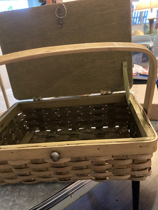 Child's Picnic Basket w/Checkers Board on Lid RSV|83419