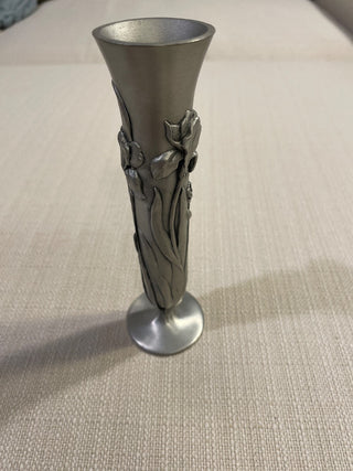Vintage Etair Zinn Pewter Bud Vase 1992 Embossed Daffodil Floral Design Canada|110624