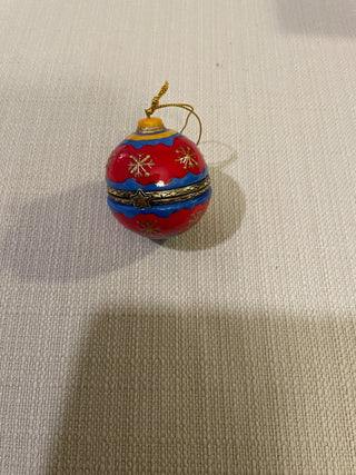 Vintage Red and blue ornament gold star xmas|117797