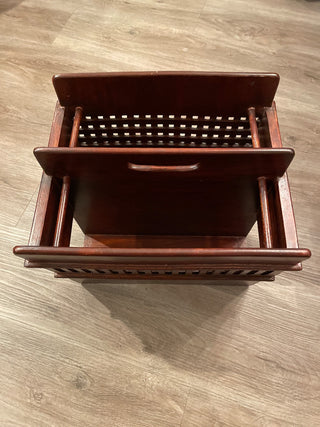 Wooden magazine holder with handle RSV|118825