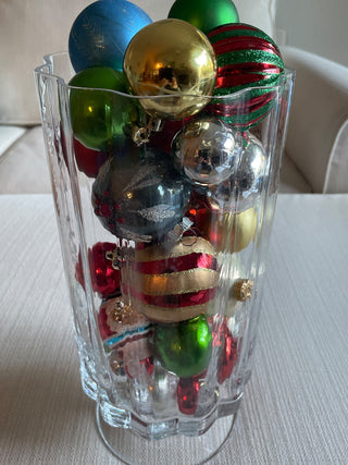 Ornament filled glass vase  RSV|120567