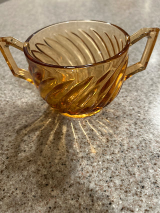 VTG amber swirl glass sugar bowl|121152
