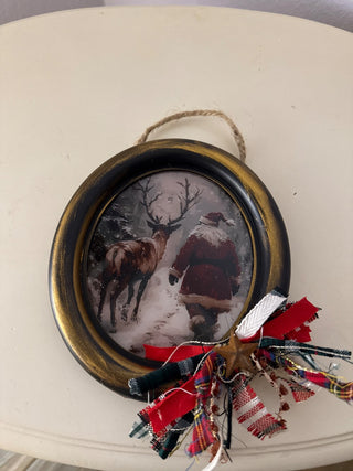 Christmas Santa and reindeer  oval art piece  RCD|126690