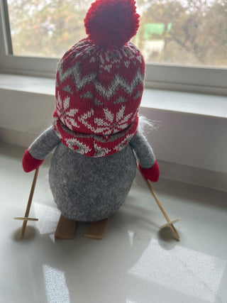 Christmas Skiing Gnome-RSV|127058