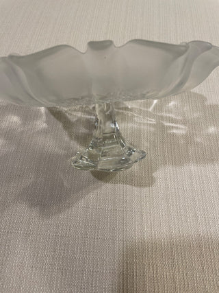 +5 This is a vintage Mikasa "Christmas Story" frosted glass bon bon Plate RSV|127689