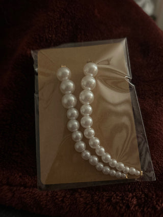 Long dangle pearl earrings|129513