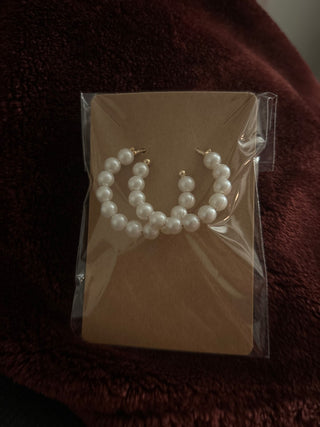 Vintage Pearl hoops|129514