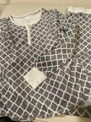 Nautica gray pajama  set.  Size XS. RSV|145326