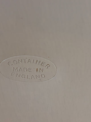 TLs Round, lidded Southern Belle tin. England. MTS|80419