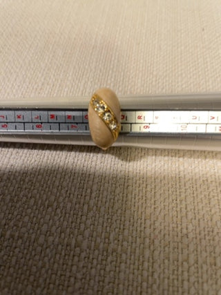 Vintage 1970s Polished Enamel Goldtone Cabochon Ring Sz 7.75 Ring