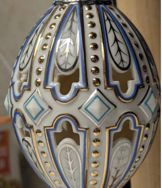 #62 VV Vintage Lenox Brocade Egg Ornament MTS