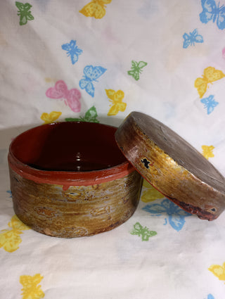 Handmade vintage Lacquerware container