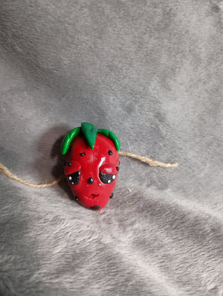 Strawberry magnet medium