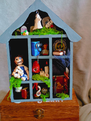 Cabinet of Curiosities (m)