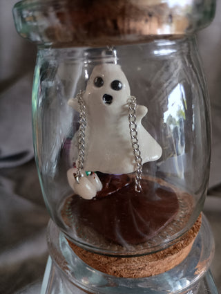 Adopt a ghost 👻 w/chains