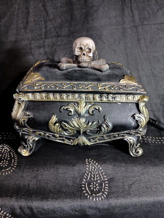 Alexandrian Pirate Chest Box