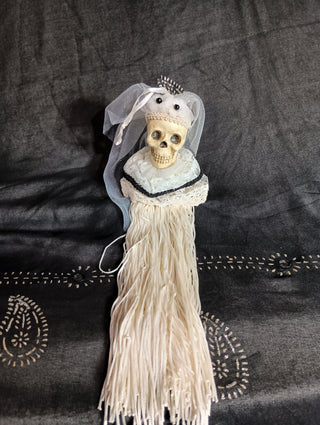 Skull Bride tassel