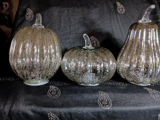Glass light up pumpkin trio