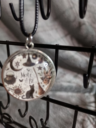 Mote it be necklace