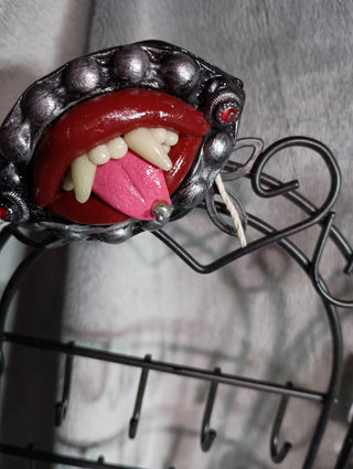 Vamp jeweled pin