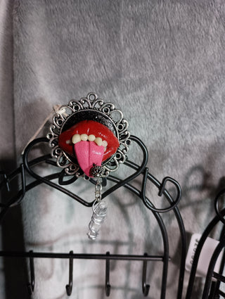 Vampire lips w/ pierced tongue and crystal pin