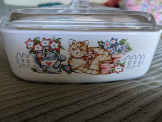 Rare CorningWare "Garden Cat" A-1-B -(1 Liter) casserole dish with Lid