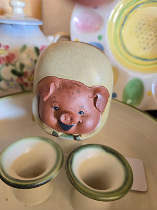 UCTCI vintage smiling pig