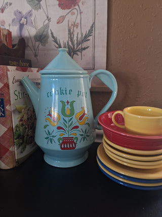 McCoy Dutch tulips teapot shaped cookie jar