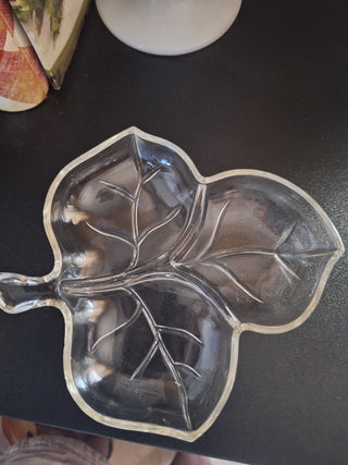 1970's  Maple Leaf divided tray