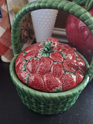 Vintage Green Basket of Strawberries covered dish- AS IS