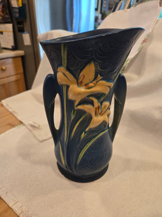 Rosevill Zephyr Lily Vase, 'AS IS' RSV